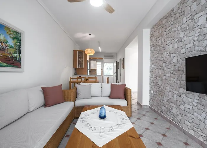 Дом отдыха Waves By Luxlikehome *